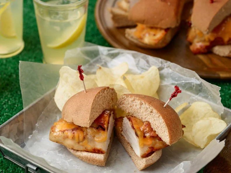 Chef Name: Ree DrummondFull Recipe Name: Ranch Chicken SandwichesTalent Recipe: Ree Drummondâ  s Ranch Chicken Sandwiches, as seen on The Pioneer WomanFNK Recipe: Project: Foodnetwork.com, HOLIDAY/SUPER BOWL/COMFORT/HEALTHYShow Name: The Pioneer WomanFood Network / Cooking Channel: Food Network
