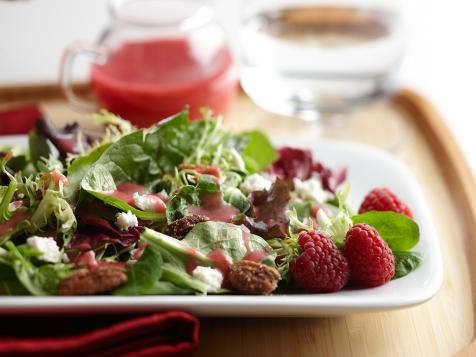 Assorted Greens with Feta, Cinnamon Dusted Pecans and Raspberry Vinaigrette