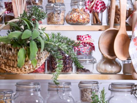 A Complete Checklist of Pantry, Refrigerator and Freezer Essentials
