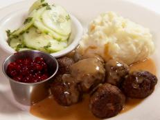 Get drunken salmon gravlax made with aquavit and other new twists on traditional  Nordic  food at Tre Kronor. Try the classic Swedish Meatballs with mashed potatoes and lingonberry sauce and the Danish Aebleskivers  made with apples to satisfy your sweet tooth before heading out.