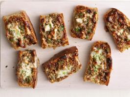 Fig and Cheese Toasts
