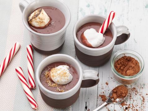 5 Hot Chocolate Cocktails to Get Cozy with This Weekend