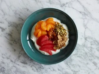 CC TROPICAL GREEK YOGURT BREAKFAST BOWL
Cooking Channel
Guava or Orange Juice, Dried Apricots, Greek Yogurt, Pink Grapefruit, Mandarin Oranges,
Bran Flakes Cereal, Toasted or Raw Pistachios