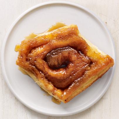 Caramel Cinnamon Rolls | Recipe Cart | Recipe Cart