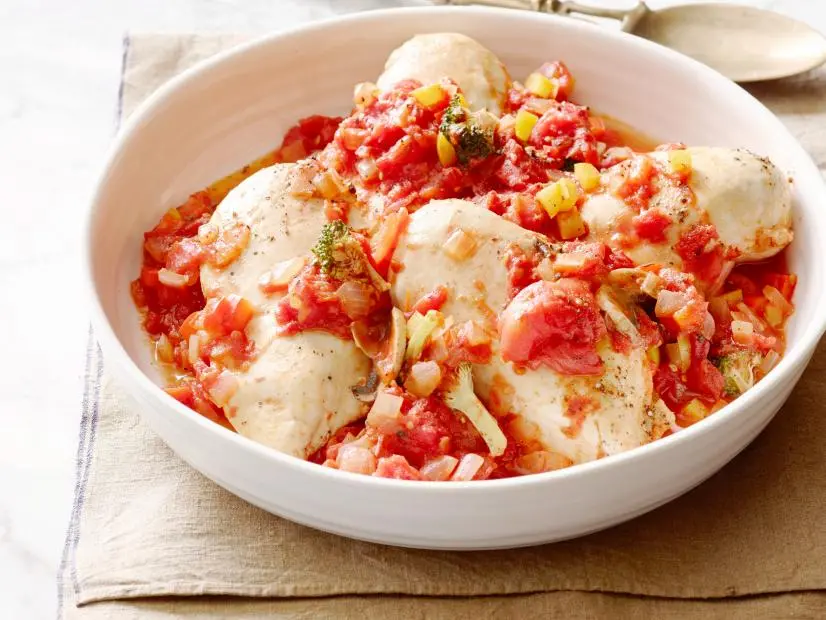 POACHED CHICKEN WITH VEGETABLES AND HERBSKeri GlassmanThe Food Network Blogpost Recipes/Convenience FromBreakfast to Snacks to Fast DinnersFood NetworkOnion, Whole Tomatoes, Salt and Pepper, Chicken Breasts, Red and Yellow Bell Pepper,Mushrooms, Broccoli, Bay Leaves, Thyme