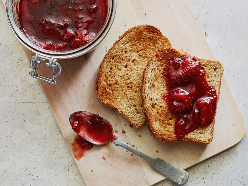 STRAWBERRY REFRIGERATOR JAMFood Network KitchenVanilla Bean, Sugar, Orange Juice, Cardamom Pods, Strawberries