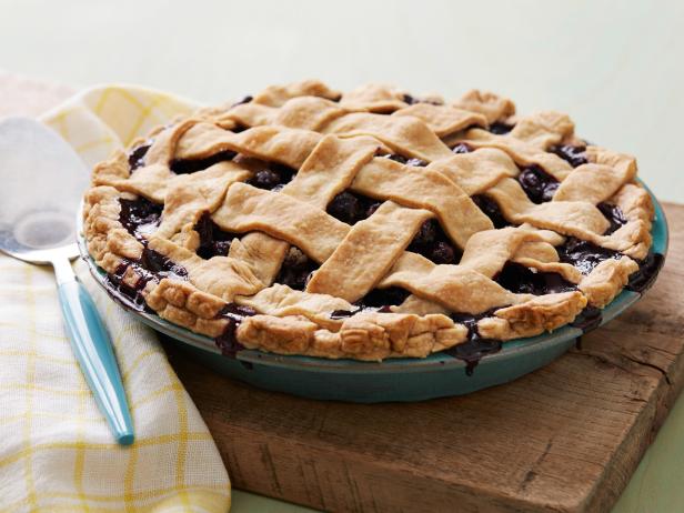 Homemade Blueberry Pie Recipe (VIDEO)