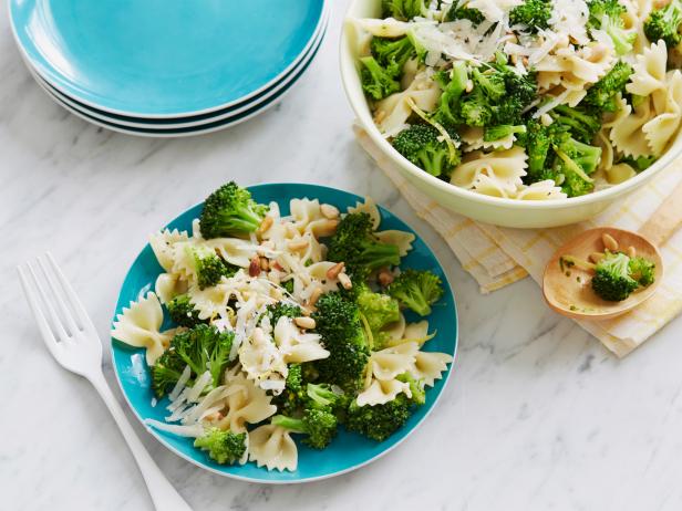 Broccoli with Bow Ties and Peas 