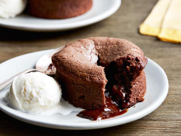 Molten Lava Cake - Valentine's Day Dessert - Culinary Mamas