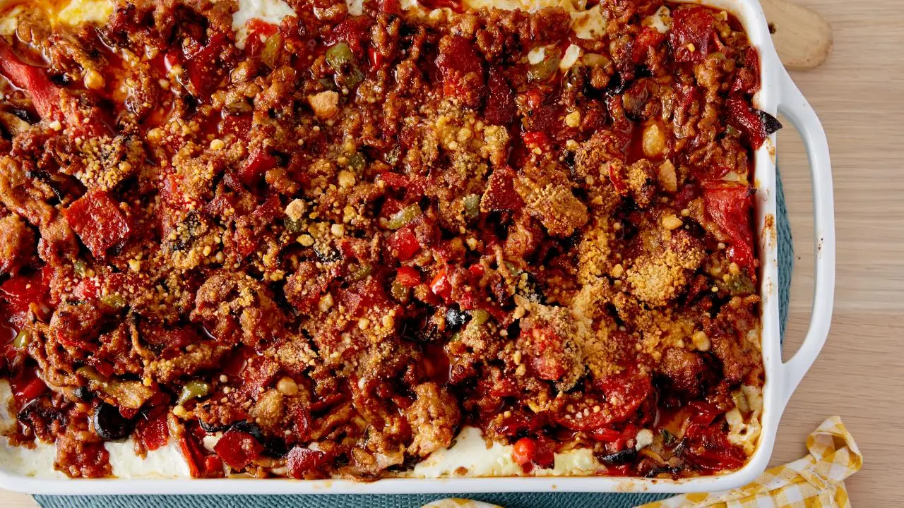 Ree's Supreme Pizza Lasagna