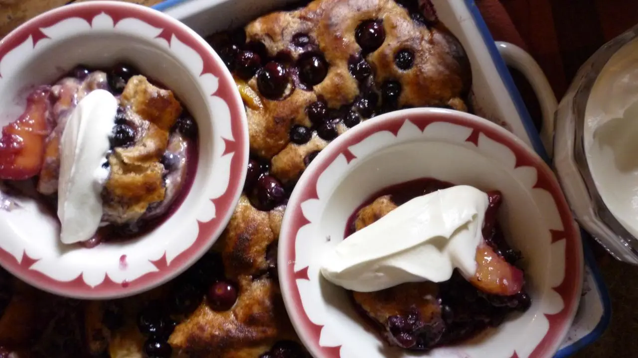 Berry Fruit Cobbler