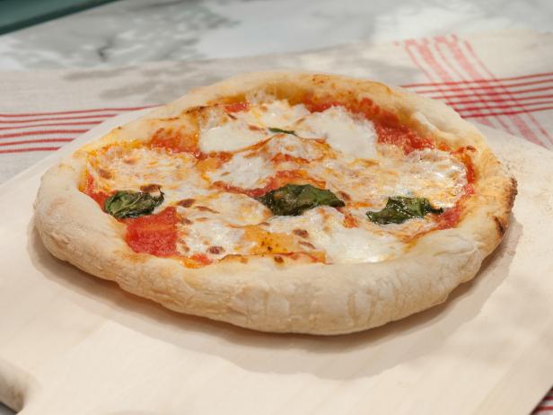 Neapolitan Margherita Pizza Recipe Katie Lee Food Network