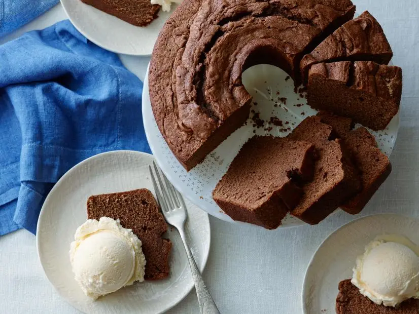CHOCOLATE POUND CAKETrisha YearwoodTrishaâ  s Southern Kitchen/Chocolate, Chocolate and More ChocolateFood NetworkButter, AllpurposeFlour, Baking Powder, Salt, Cocoa, Vegetable Shortening, Sugar, Eggs, Milk,Vanilla Extract, Vanilla Ice Cream