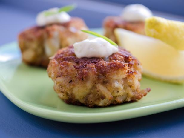 Crab Cakes with Country Remoulade