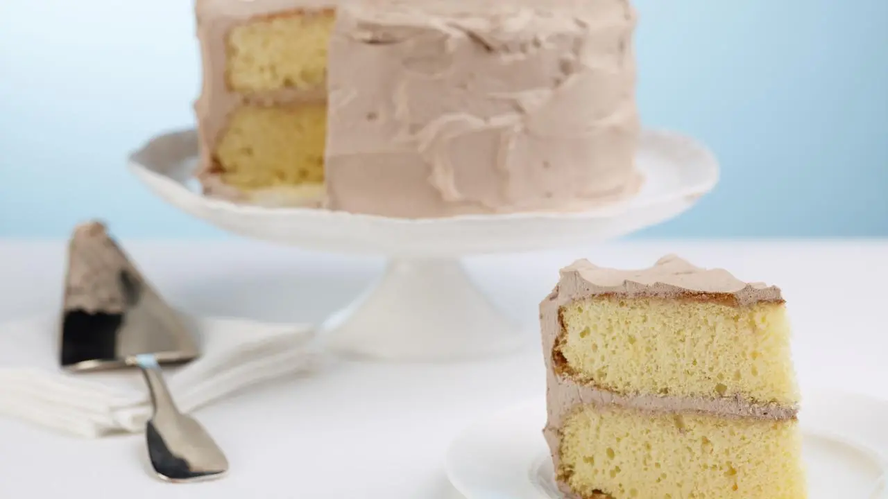 New 'Old' Fashioned Gold Cake