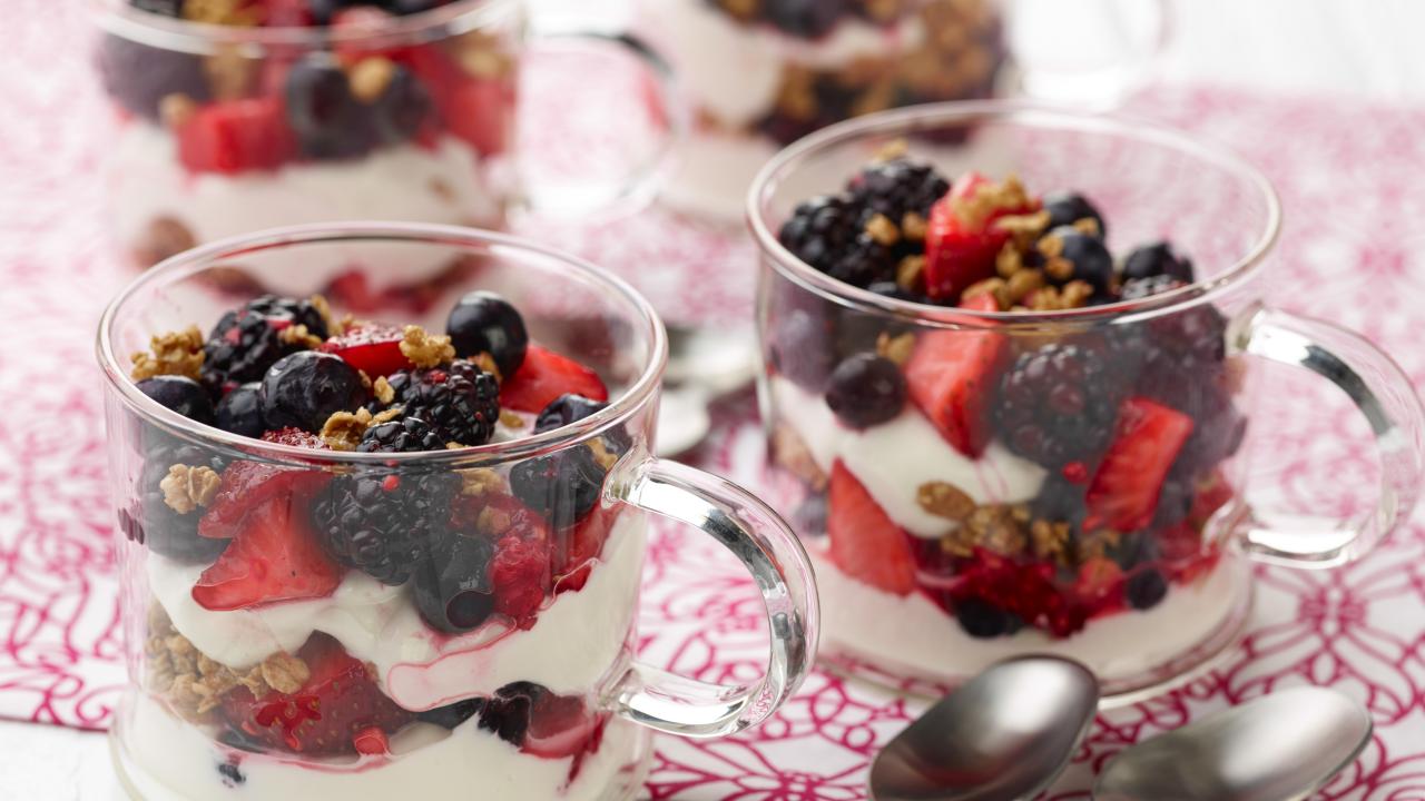 Tyler's Yogurt-Berry Parfait
