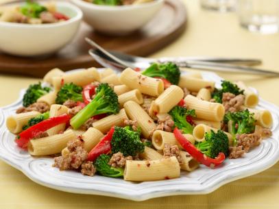 Chef Name: Food Network Kitchen

Full Recipe Name: Turkey Sausage and Broccoli Pasta

Talent Recipe: 

FNK Recipe: Food Network Kitchen’s Turkey Sausage and Broccoli Pasta, as seen on Food Network

Project: Foodnetwork.com, CINCO/SUMMER/FATHERSDAY

Show Name: