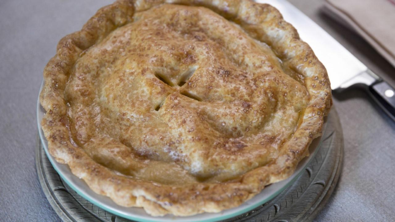 Apple Pie with Cheddar Cheese Crust Recipe | Nancy Fuller | Food Network