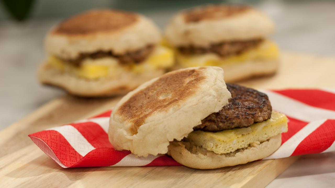 Sausage-and-Egg Jeffmuffins