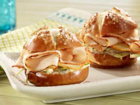 Ovengoldandreg; Turkey Slaw Sliders