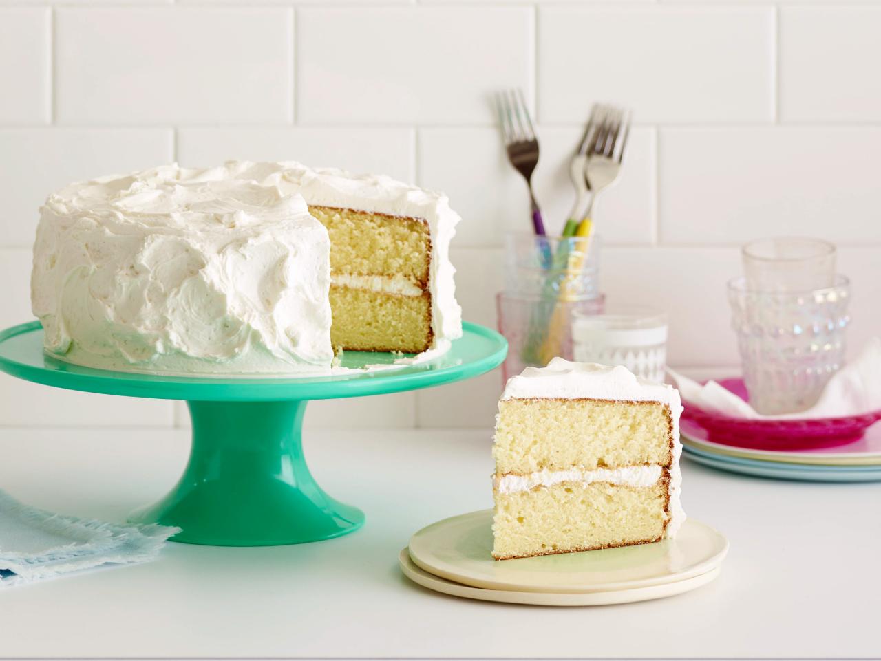 Classic Vanilla Cake – YOLANDIE OLECH