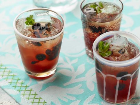 Earl Grey Tea and Blueberry Spritzer