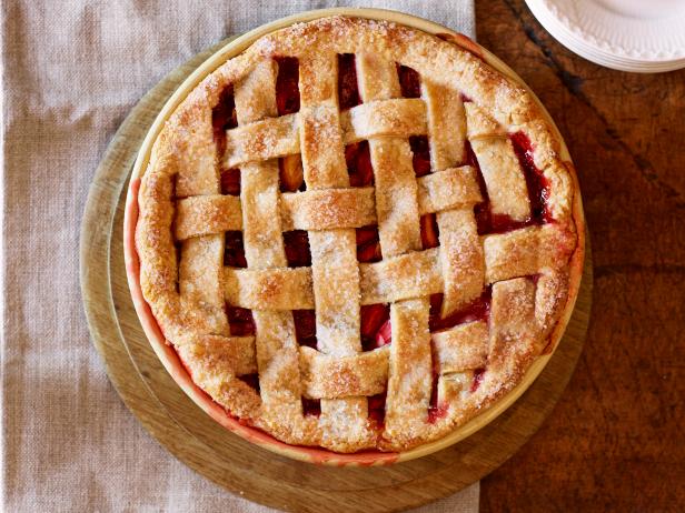 Strawberry-Rhubarb Pie image