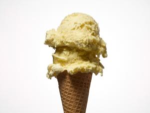 FNM_060114-Vanilla-Ice-Cream-Recipe_s4x3