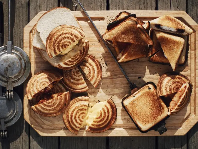 SANTA ROSA, CALIF - AUG 16, 2013:  Guy Fieri Camping Sandwiches.
PHOTO BY JOHN LEE
COPYRIGHT 2013 JOHN LEE PICTURES