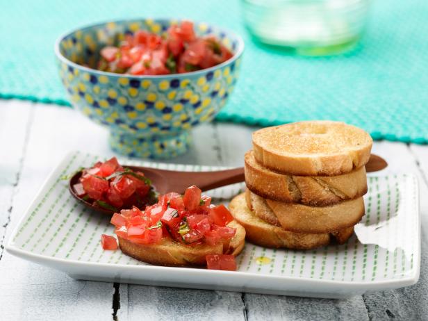 Bruschetta With Tomato And Basil Recipe Rachael Ray Food Network