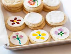 May flowers bring joy — the kind of joy that inspired me to break out my brushes so that I could paint and capture what I saw on ... cookies!