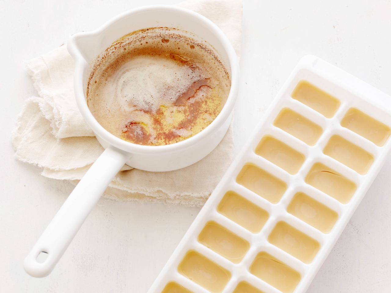 Food Network on X: This ice cube tray and bin combo means you can make ice  at the same time as you store ice keeping it fresh and clean! 🧊🙌 Get it