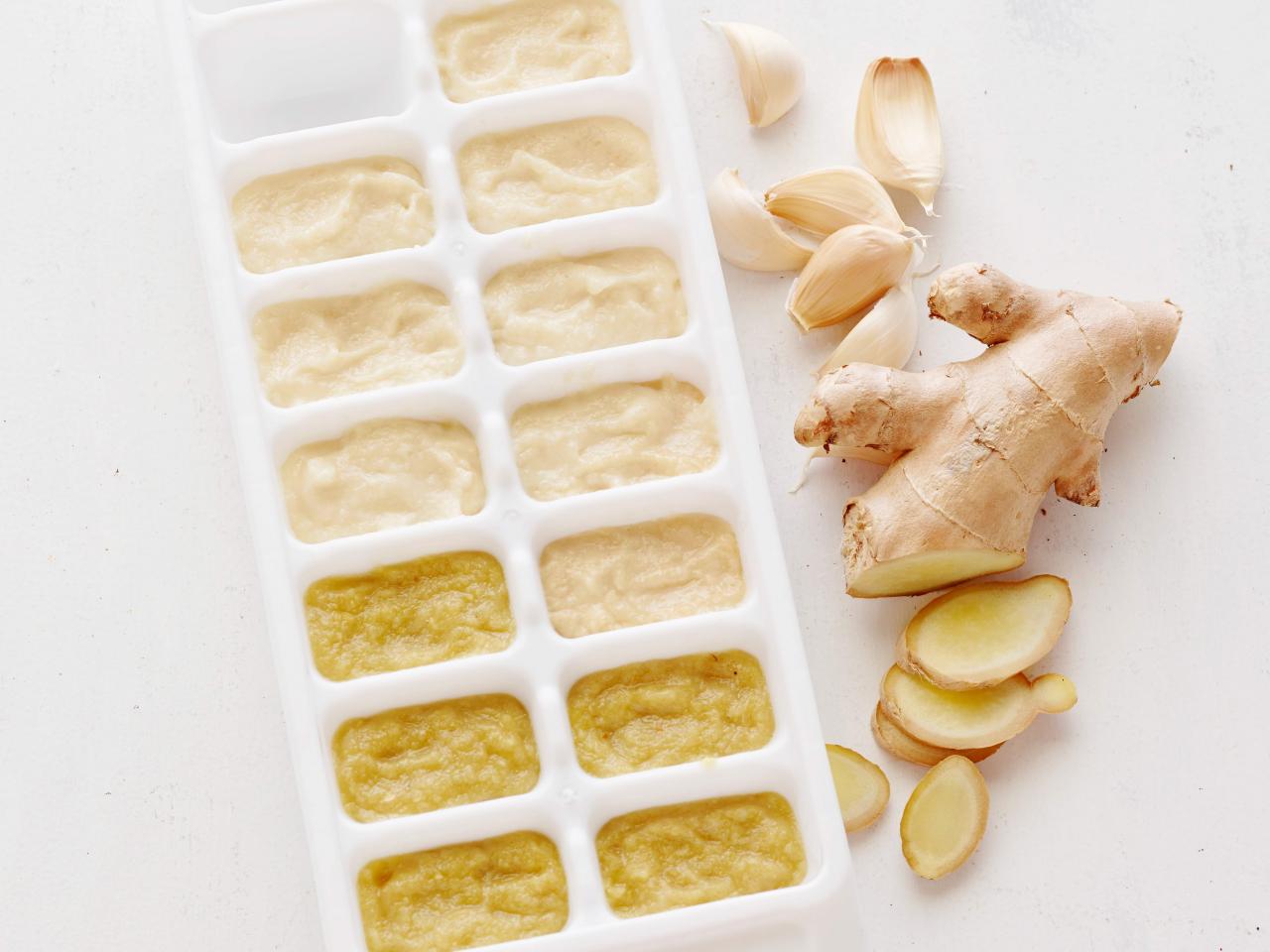 Food Network on X: This ice cube tray and bin combo means you can make ice  at the same time as you store ice keeping it fresh and clean! 🧊🙌 Get it