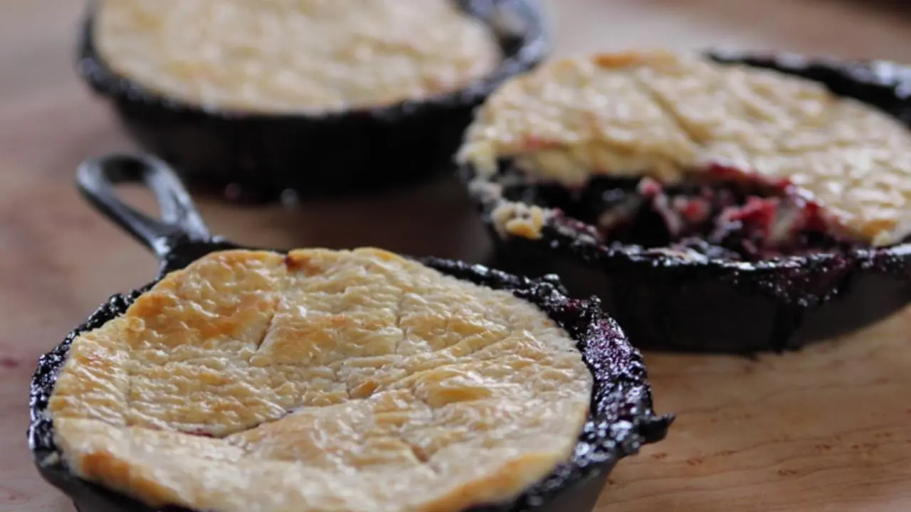 Cast-Iron Blackberry Pot Pies