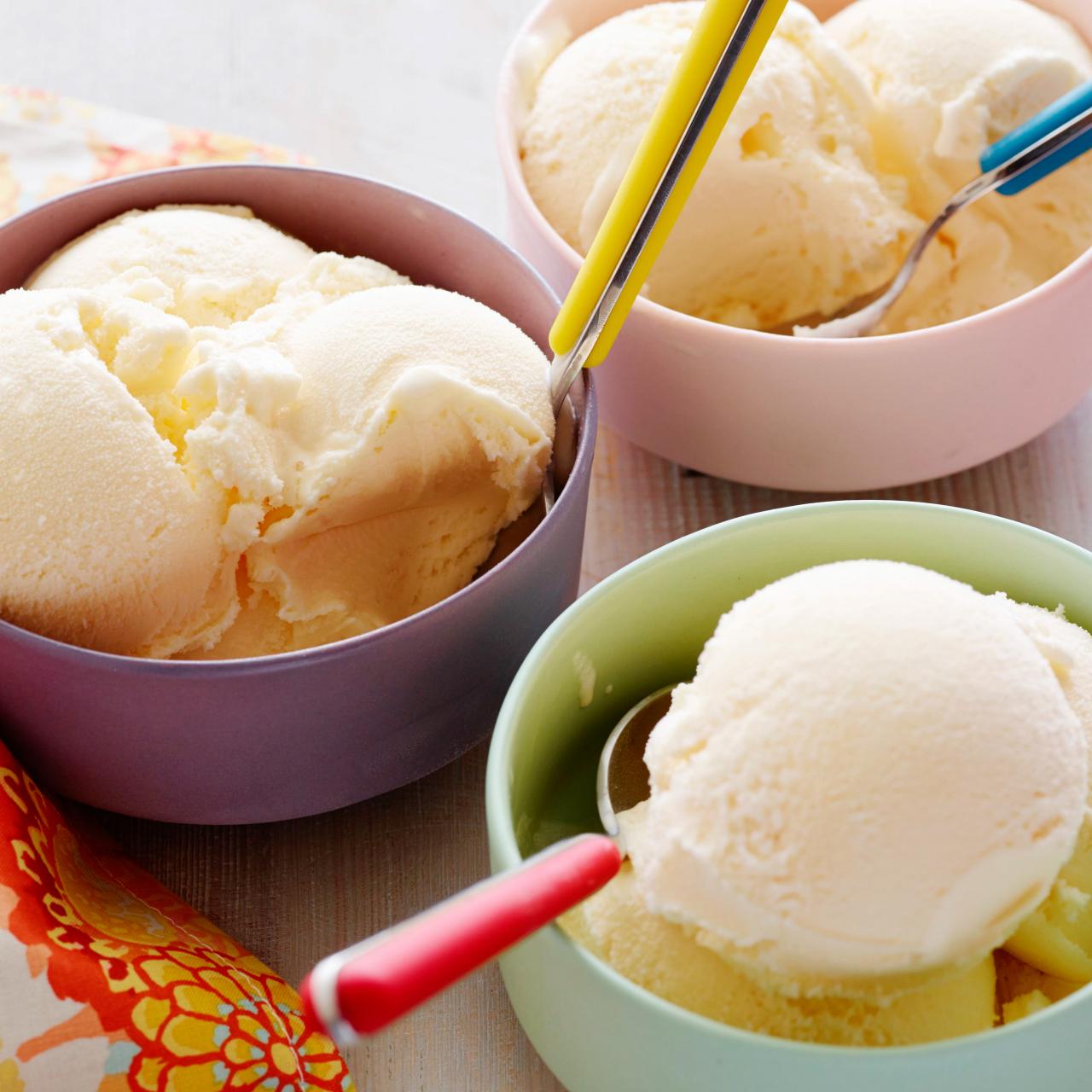 Vanilla Frozen Custard Recipe {Easy Homemade Ice Cream}
