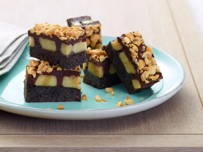 No-Bake Peanut Butter Banana Bars developed by Genevieve Ko for LG.
