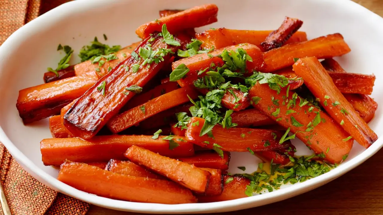 Damaris' Honey-Glazed Carrots