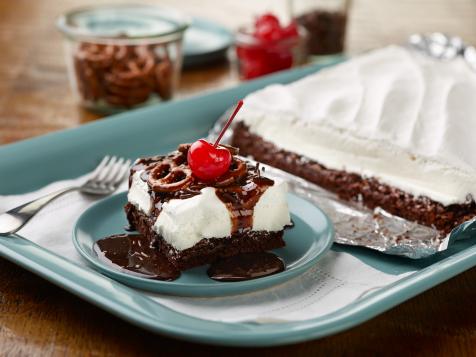 Super-Chocolate Sundae Cake Bar