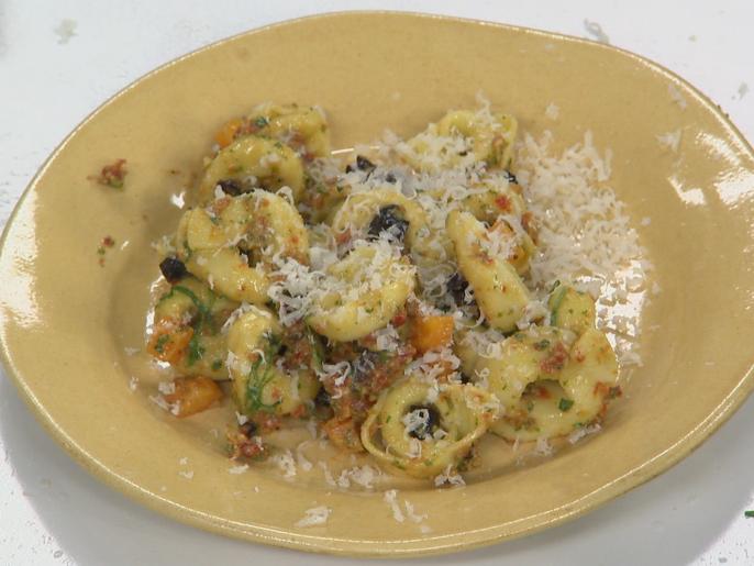 Tortellini Salad with TomatoArugula Dressing Recipe Jeff Mauro