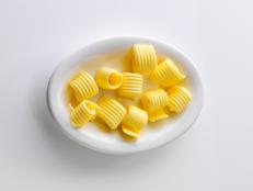 The old butter verses margarine controversy is back in the spotlight. With many folks favoring wholesome, natural foods, margarine has now taken a backseat to butter. But can this full fat delight be part of a healthy diet?
