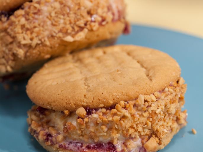 Sunny's Quick PB and J Ice Cream Cookies Recipe Sunny Anderson Food