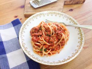 fnd_twice-as-nice-bolognese_s4x3