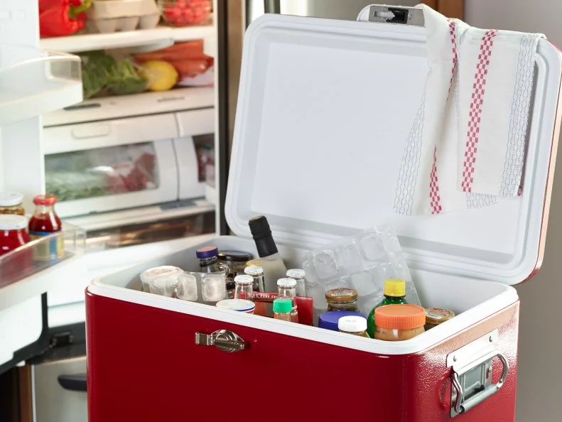 Chef Name: Food Network Kitchen

Full Recipe Name: Ice Chest as Fridge

Talent Recipe: 

FNK Recipe: Food Networks Kitchenâ  s Ice Chest as Fridge, as seen on Foodnetwork.com

Project: Foodnetwork.com, Beat the Clock Dinners / Thanksgiving

Show Name: 

Food Network / Cooking Channel: Food Network
