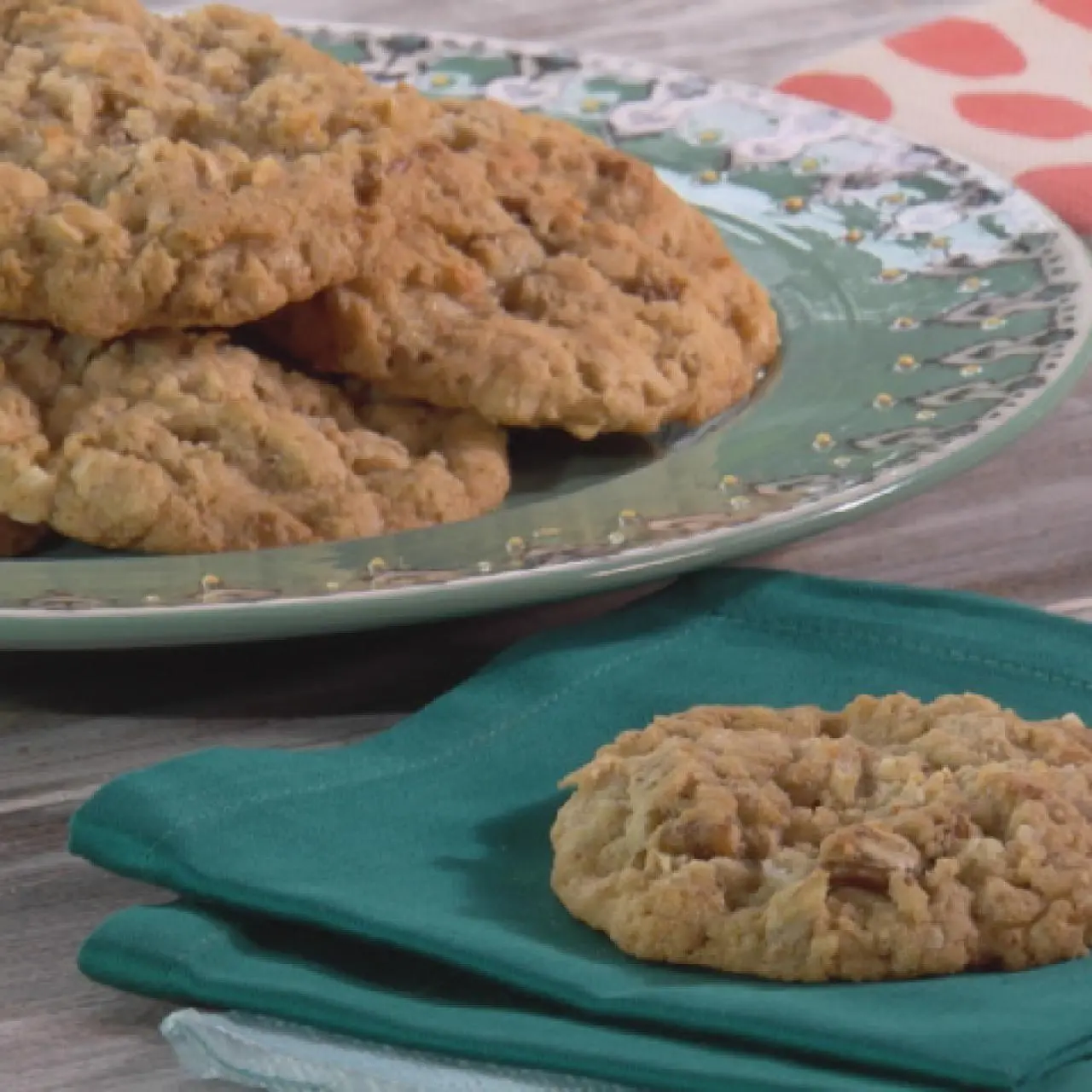 Mari's Homemade Oatmeal Cookies-image