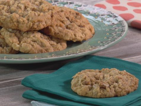 Mari's Homemade Oatmeal Cookies