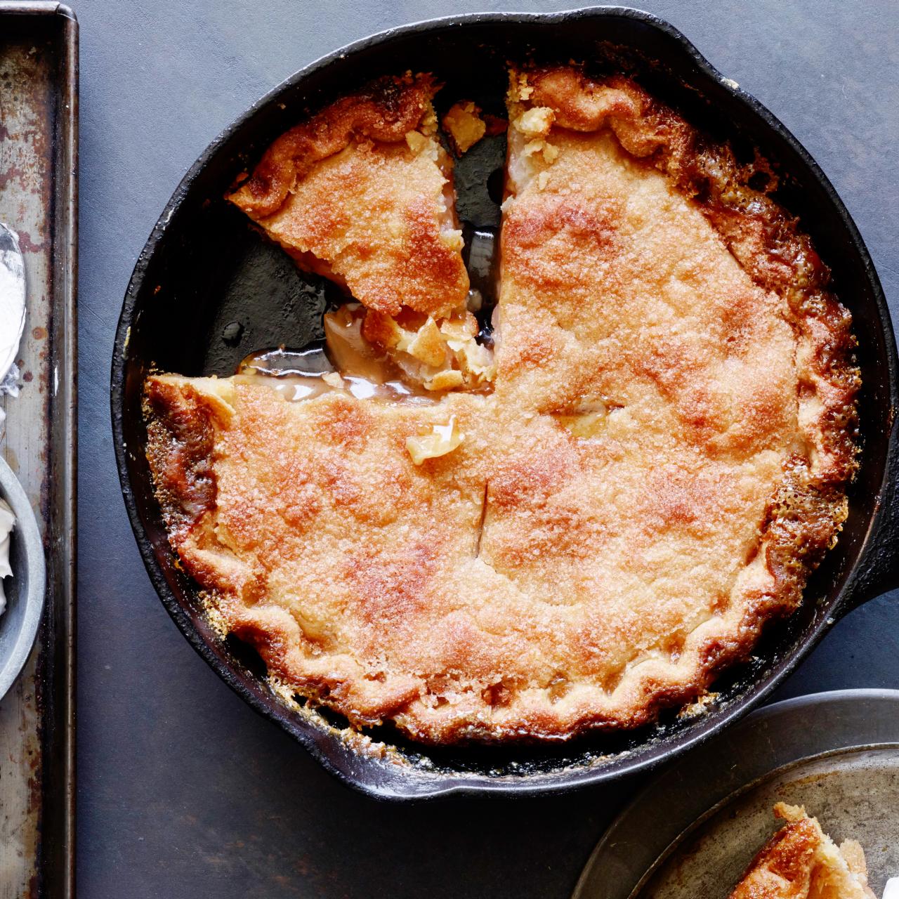 How to Bake a Pie in a Cast Iron Skillet