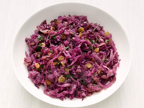 Braised Red Cabbage with Raisins