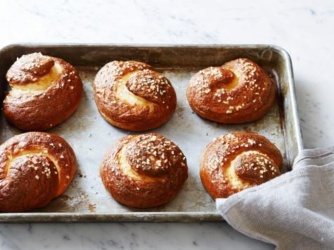 Pretzel Rolls
