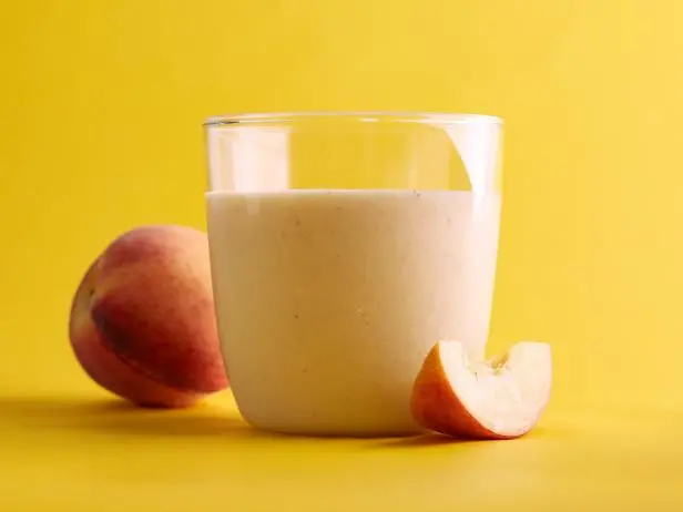 Peachy Oat Smoothie Recipe - Chef's Resource Recipes