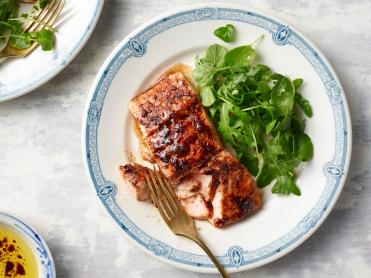 Brown Sugar Spiced Salmon Recipe | Katie Lee Biegel | Food Network